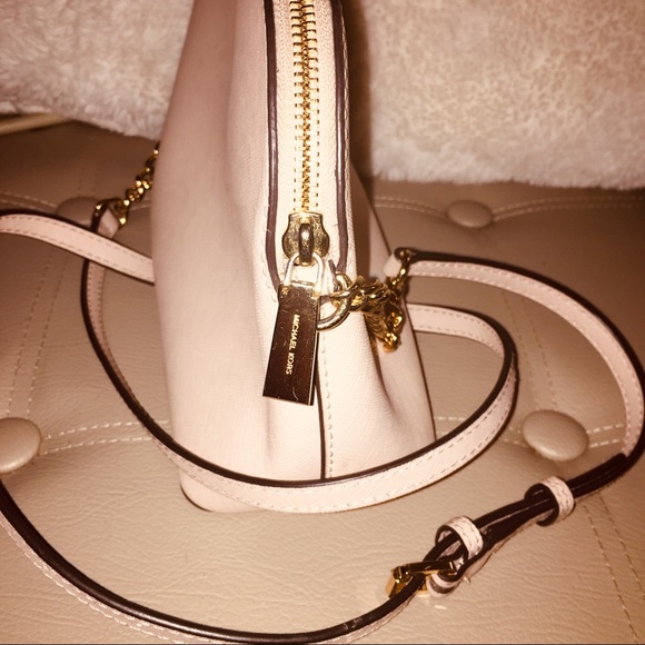 Michael Kors Cindy SOLD - Picture 3 of 8